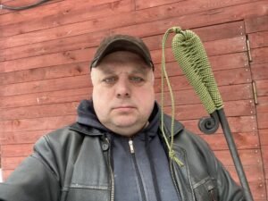 Оплётка паракордом на ручке кочерги, мастер Алексей Васильев