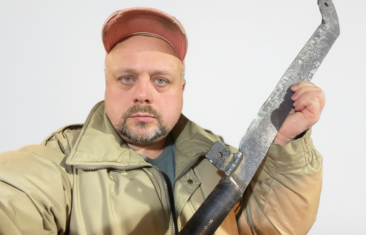 Щепокол-рычаг из маркетплейса потерпел крах, замена лезвия на кованое из рессоры, решение проблемы